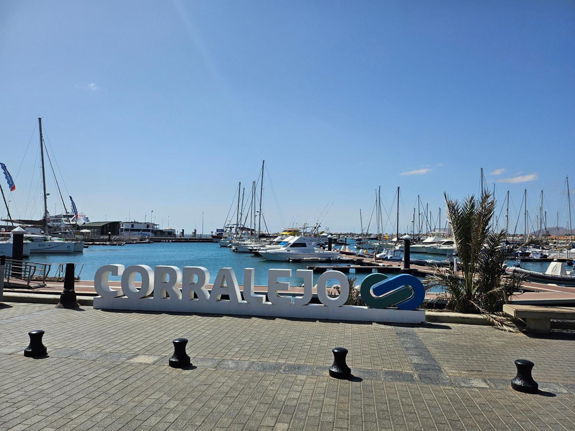 Hostel Corralejo Coliving By Amazzzing Travel Exterior foto